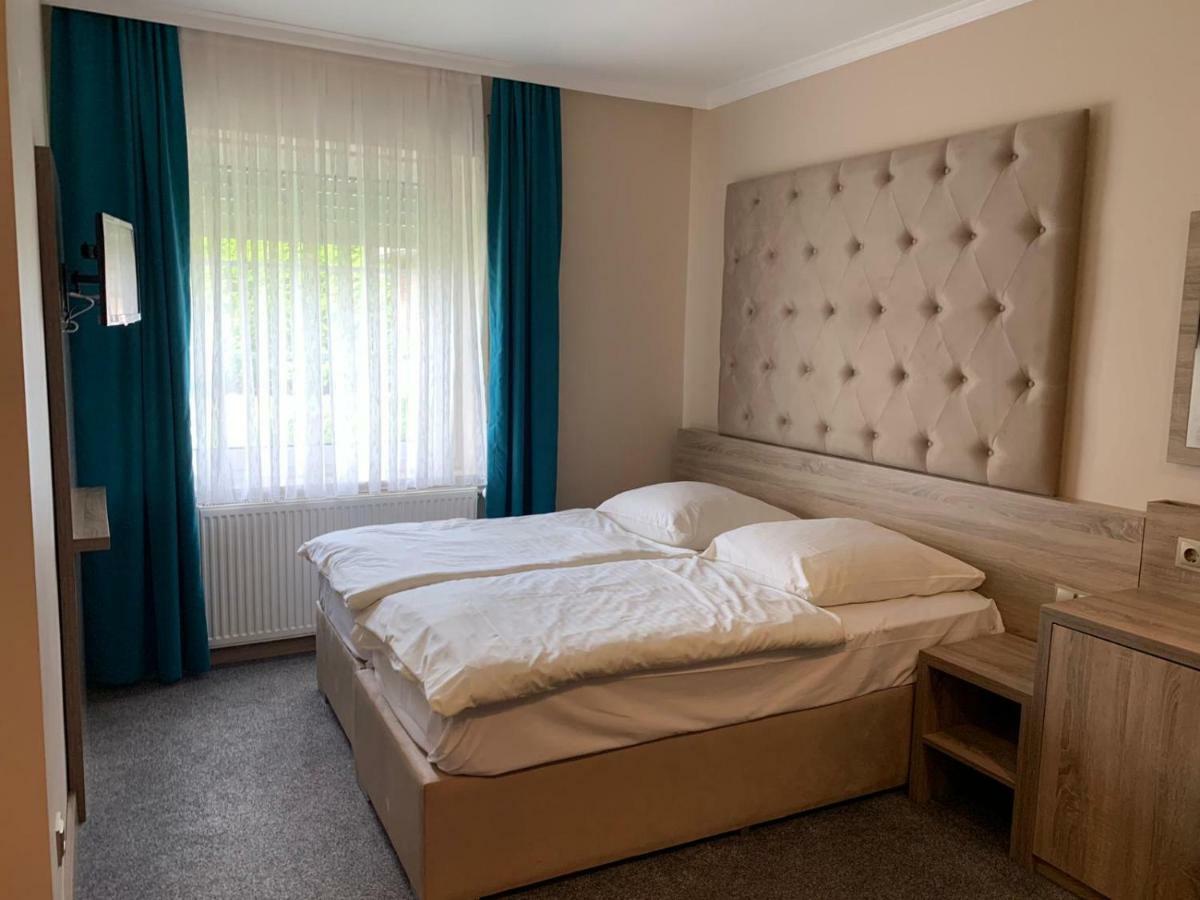 Hotel Zur Riede Bei Bremen Delmenhorst Extérieur photo